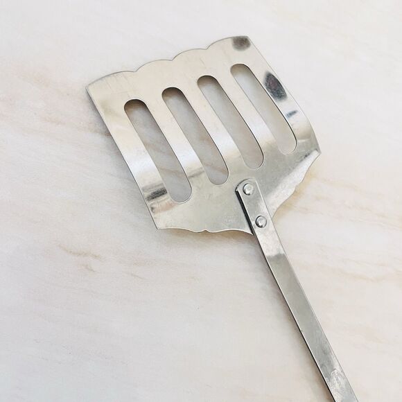 Royal Sharpcutter Stainless Slotted Spatula Turner Scalloped Curved Wood Handle - Picture 6 of 10